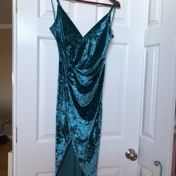 Dress - Picture 1 of 2